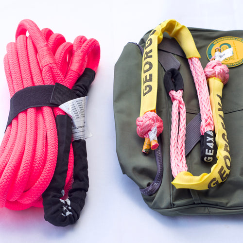 This kit includes 1pc*Kinetic Rope, 100% double braided Nylon 17mm*9m Breaking Strength: 6000kg 2pcs*Soft Shackles, designed with Black eye, Australian made Total length: 60cm Breaking Strength: 13300kg 1pc*Carry Bag